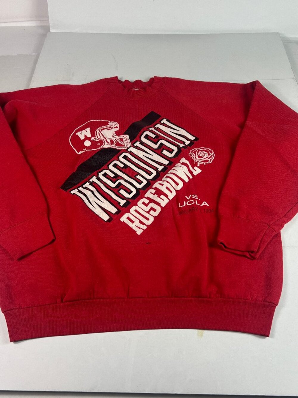 VTG 90s Rose Bowl Champs Wisconsin Badgers Sweatshirt Large* Red Crewneck Tag XL